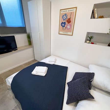 Blue Apartment Split Extérieur photo