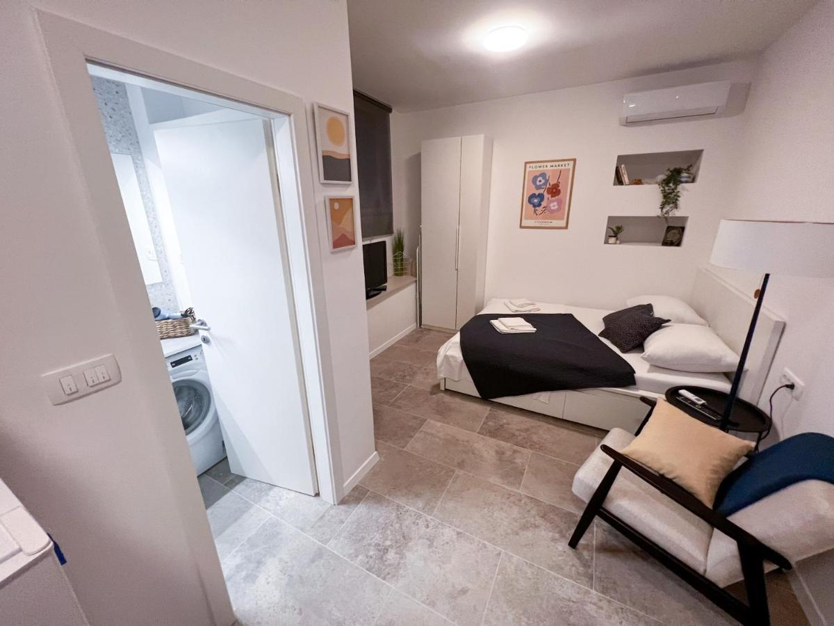 Blue Apartment Split Extérieur photo