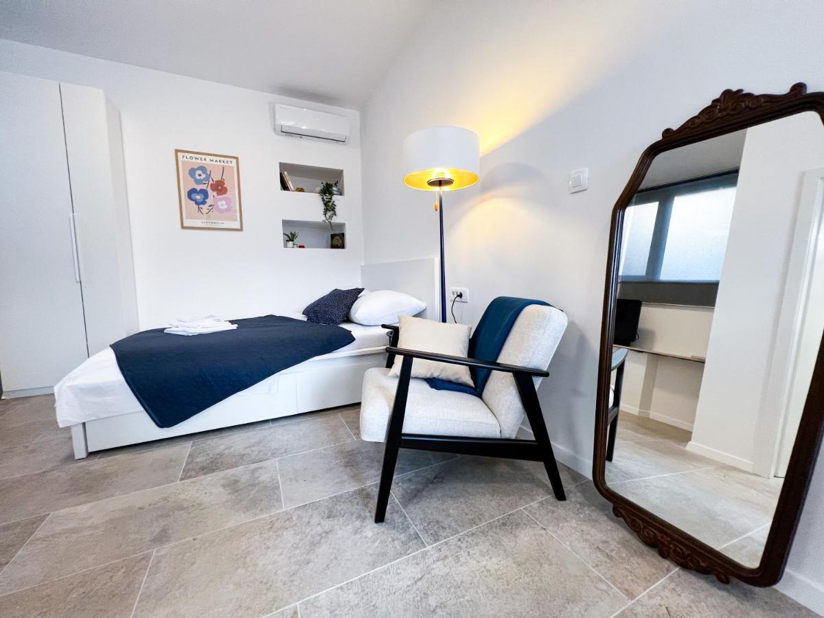 Blue Apartment Split Extérieur photo