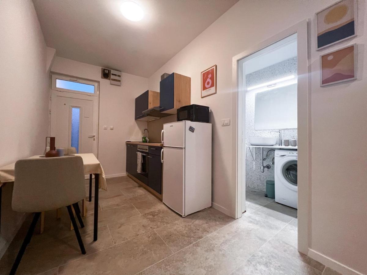 Blue Apartment Split Extérieur photo
